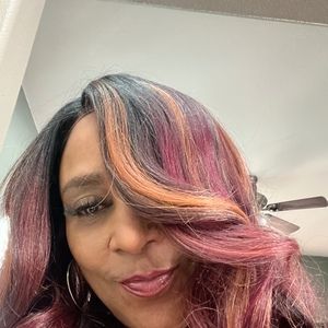 Meet your Posher, Shirley